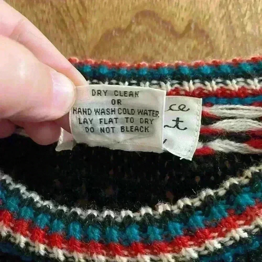 Reference Point Vintage Multi-Pattern Sweater Siz… - image 3